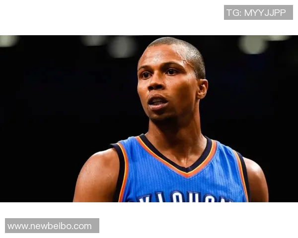 阿德耶米怒摔水瓶引发争议科瓦奇对球员态度感到失望